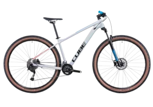 Off-road mountain bike available to rent in Cascais